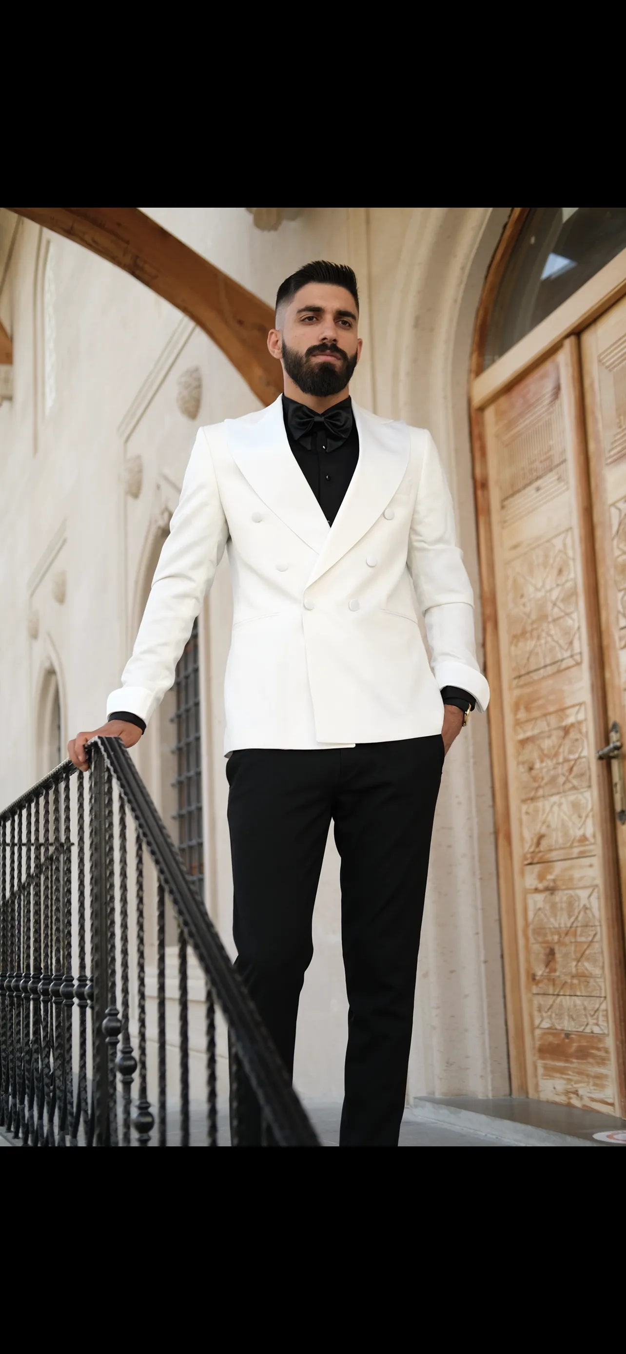 Slim Fit Off White Double Breasted Tuxedo White Buttons | Peak Lapel