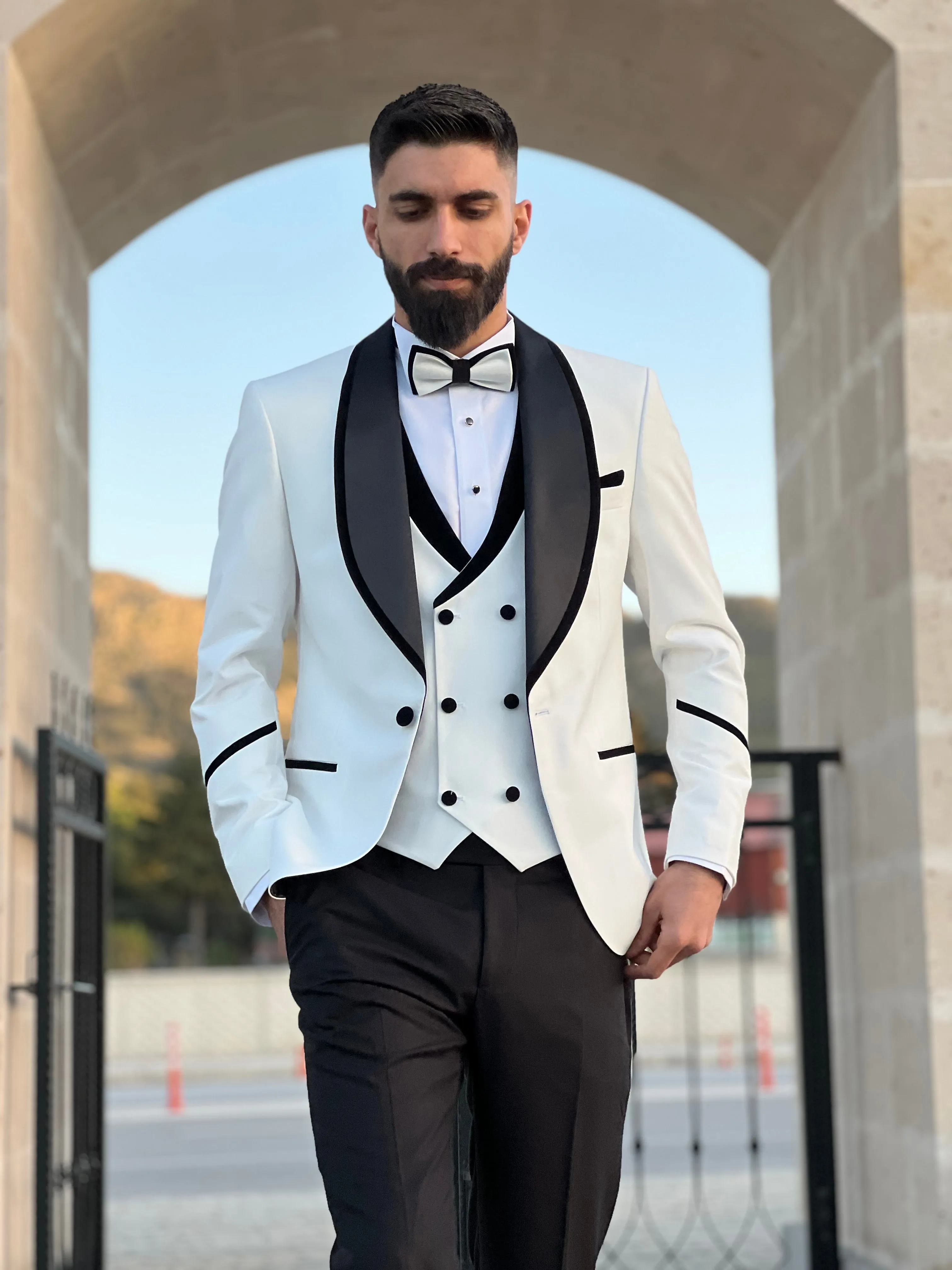 Slim Fit Off White Single Breasted Tuxedo Buttons with Shawl Lapel for Wedding and special occasions