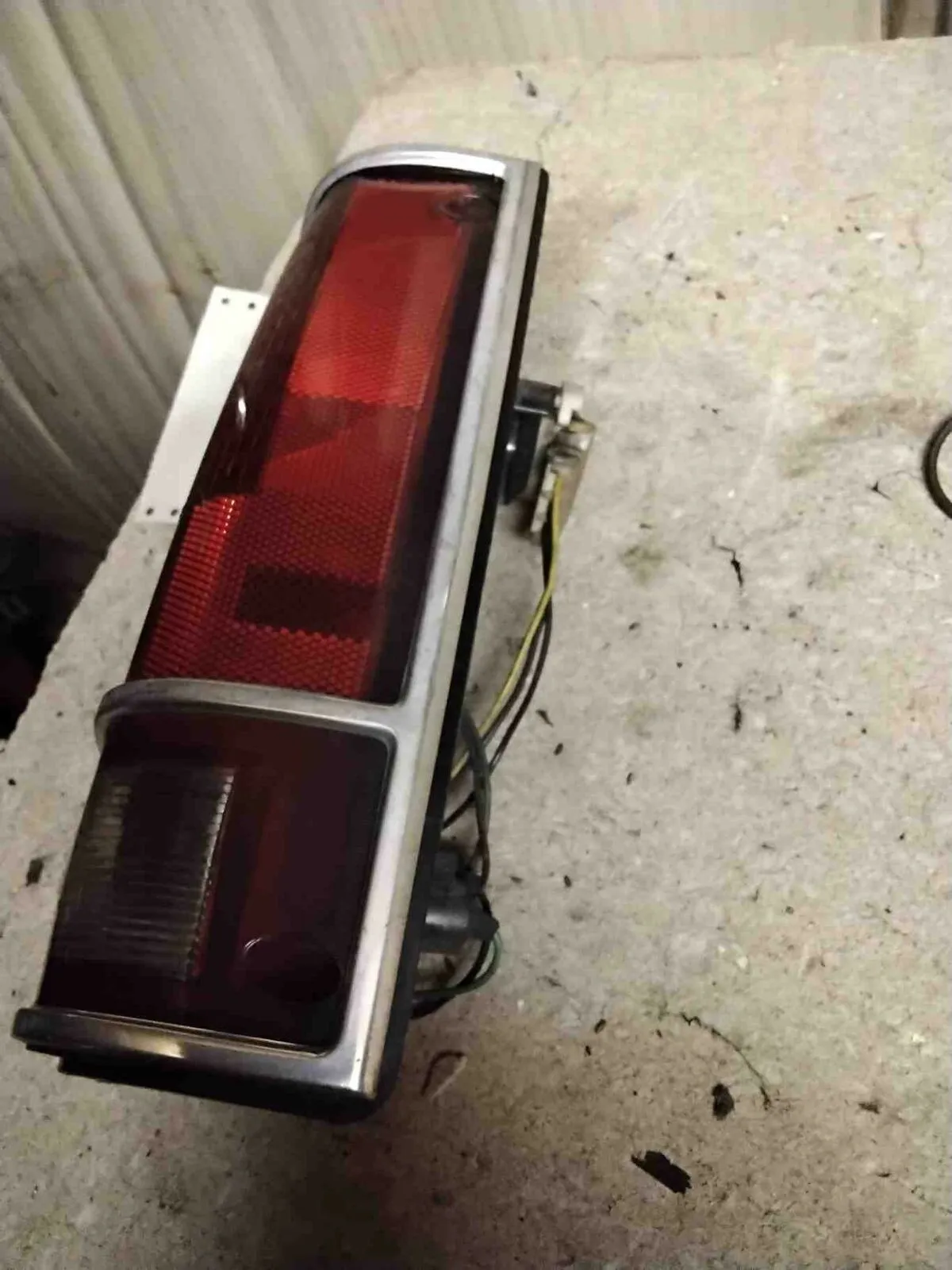 Tail Light Assembly BLAZER S10/JIMMY S15 Right 83- 94