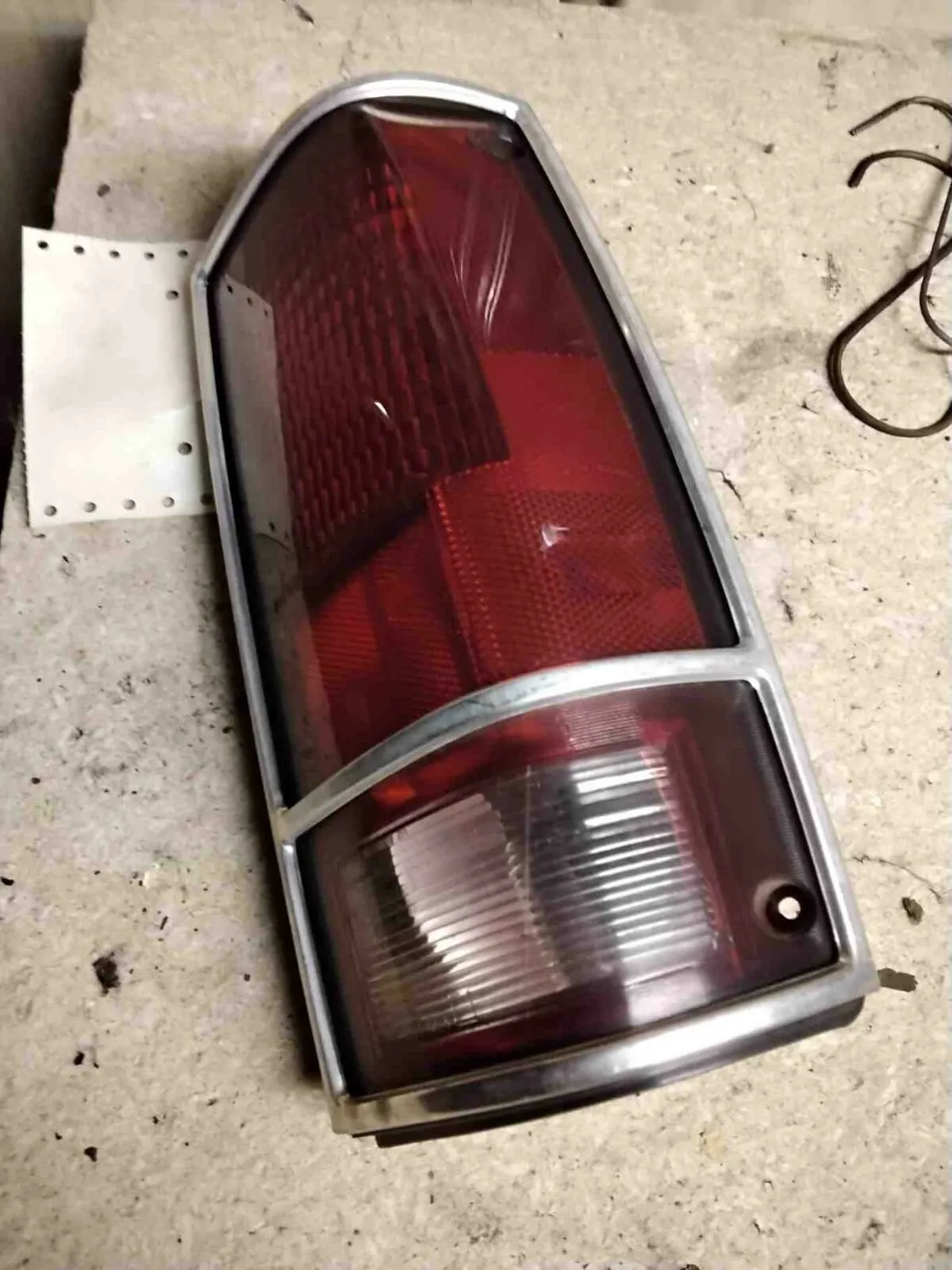 Tail Light Assembly BLAZER S10/JIMMY S15 Right 83- 94