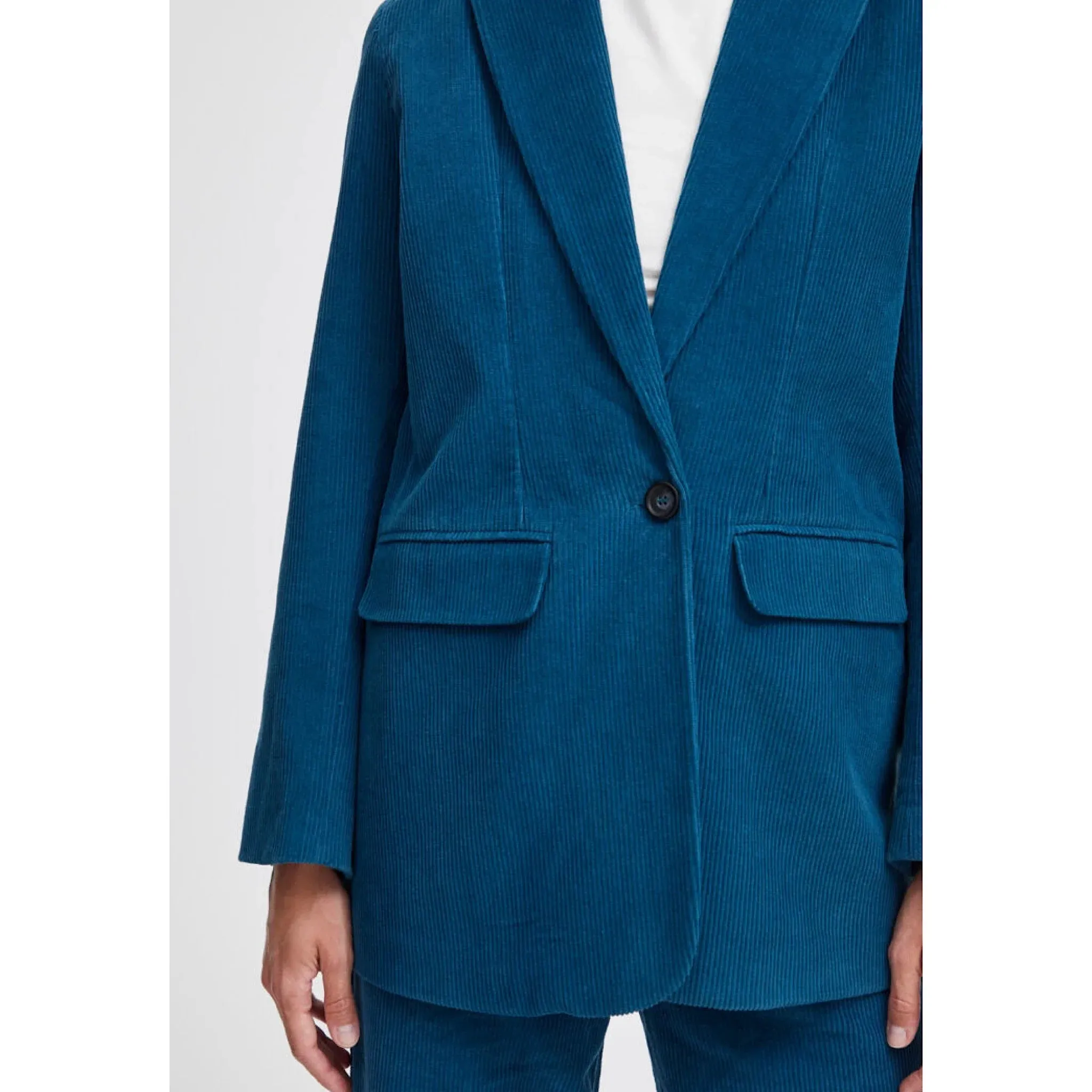 The Danna Corduroy Blazer - PLUS