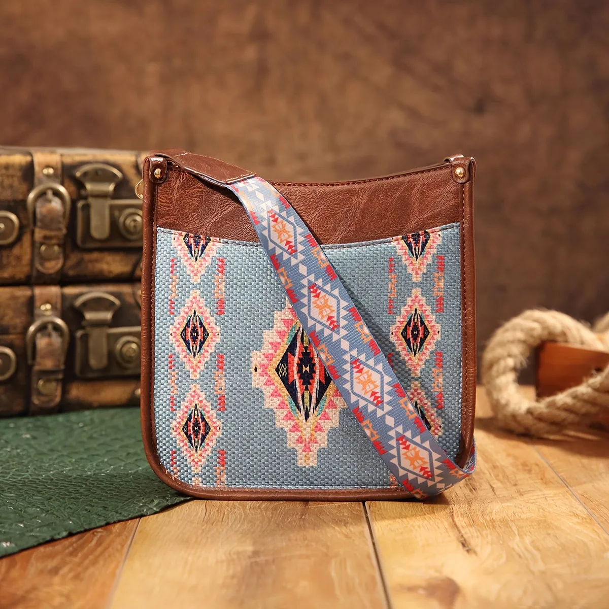 Vibrant Saddle Crossbody Bag - Made of High-Quality PU Leather with Adjustable Shoulder Strap, Stylish Crossbody Design, and Colorful Tribal Pattern - Inspired by Bohemian Western Cowboy Fashion, Perfect Shoulder Bag for Everyday Use