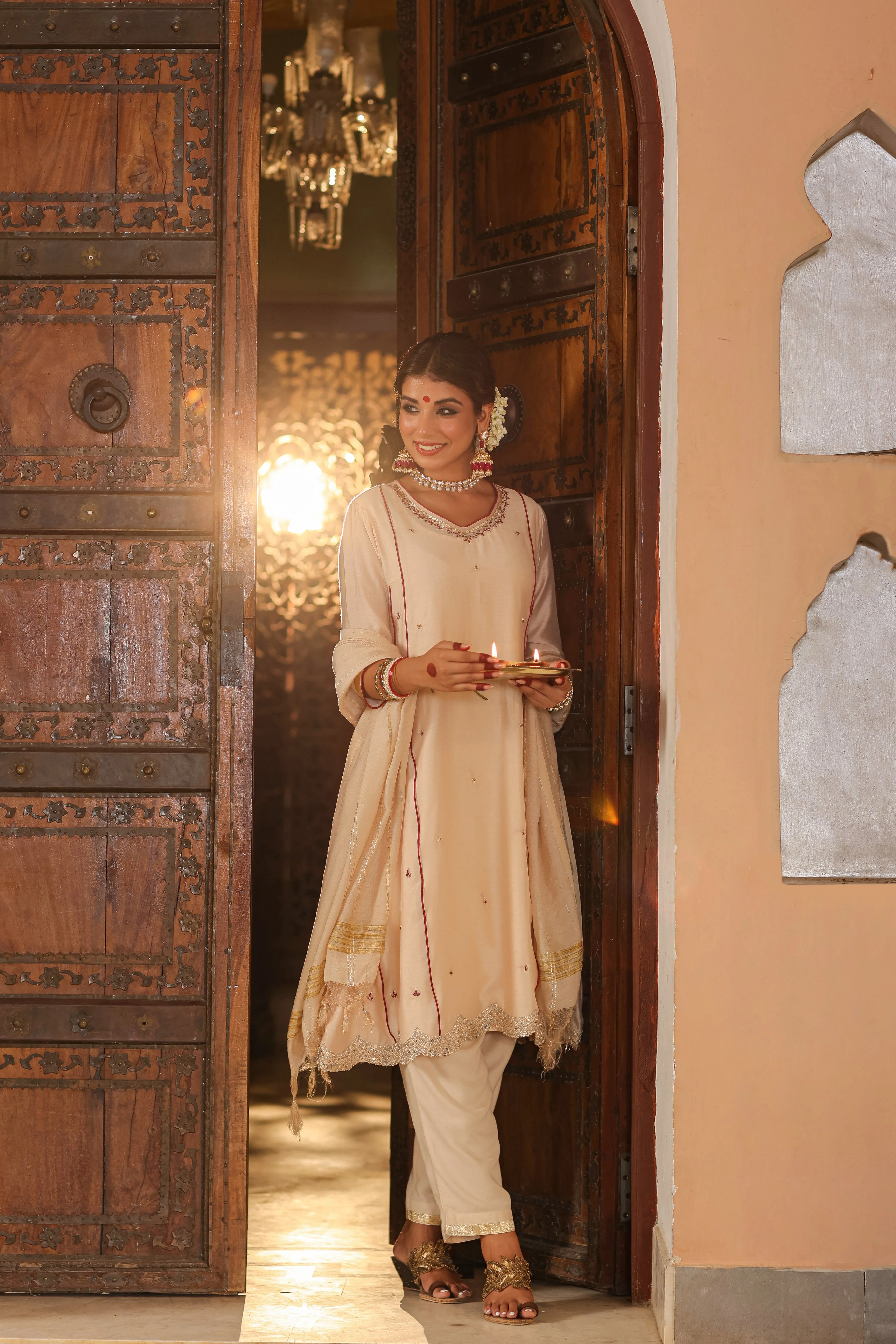 Women Beige Chanderi Embroidered Kurta, Pants & Dupatta Set