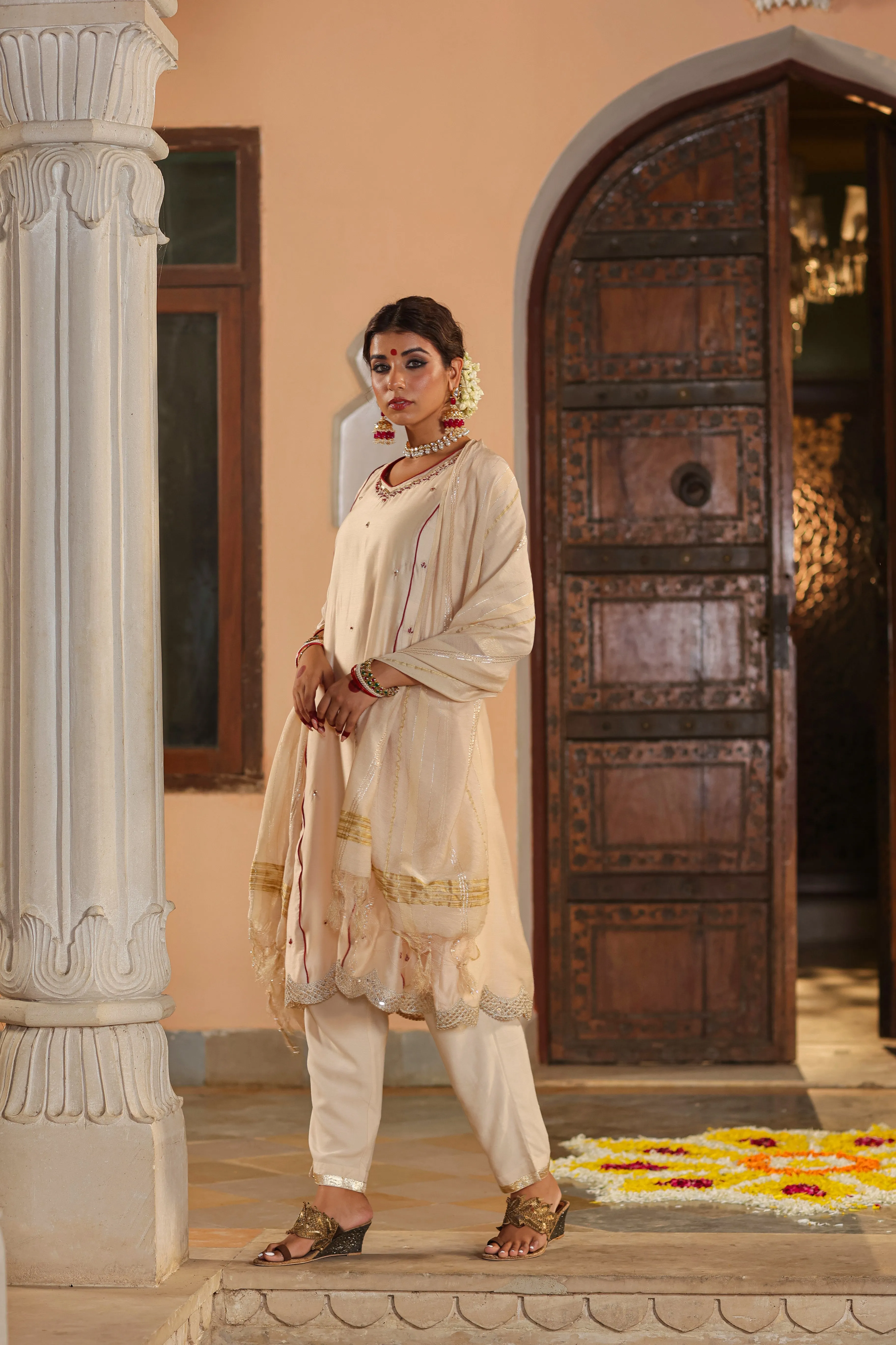 Women Beige Chanderi Embroidered Kurta, Pants & Dupatta Set