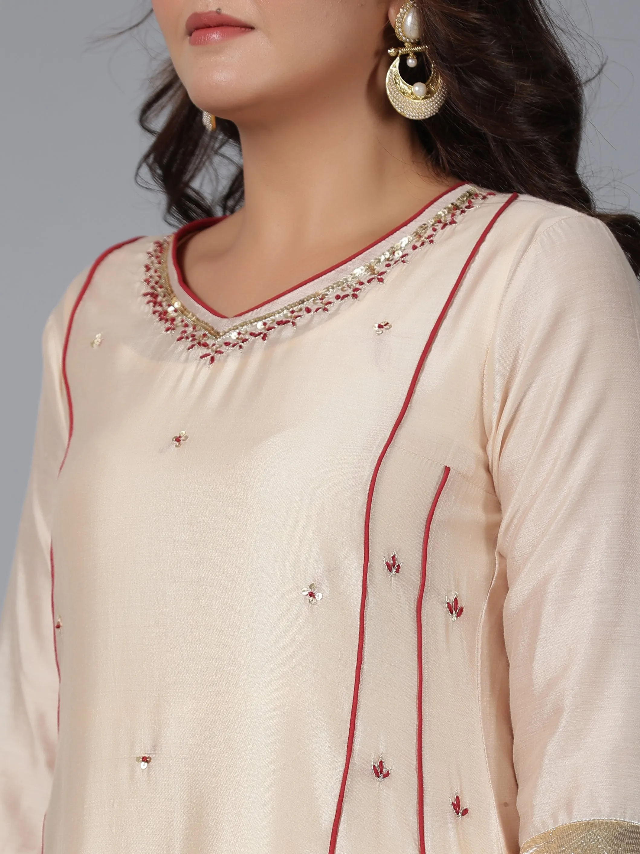 Women Beige Chanderi Embroidered Kurta, Pants & Dupatta Set